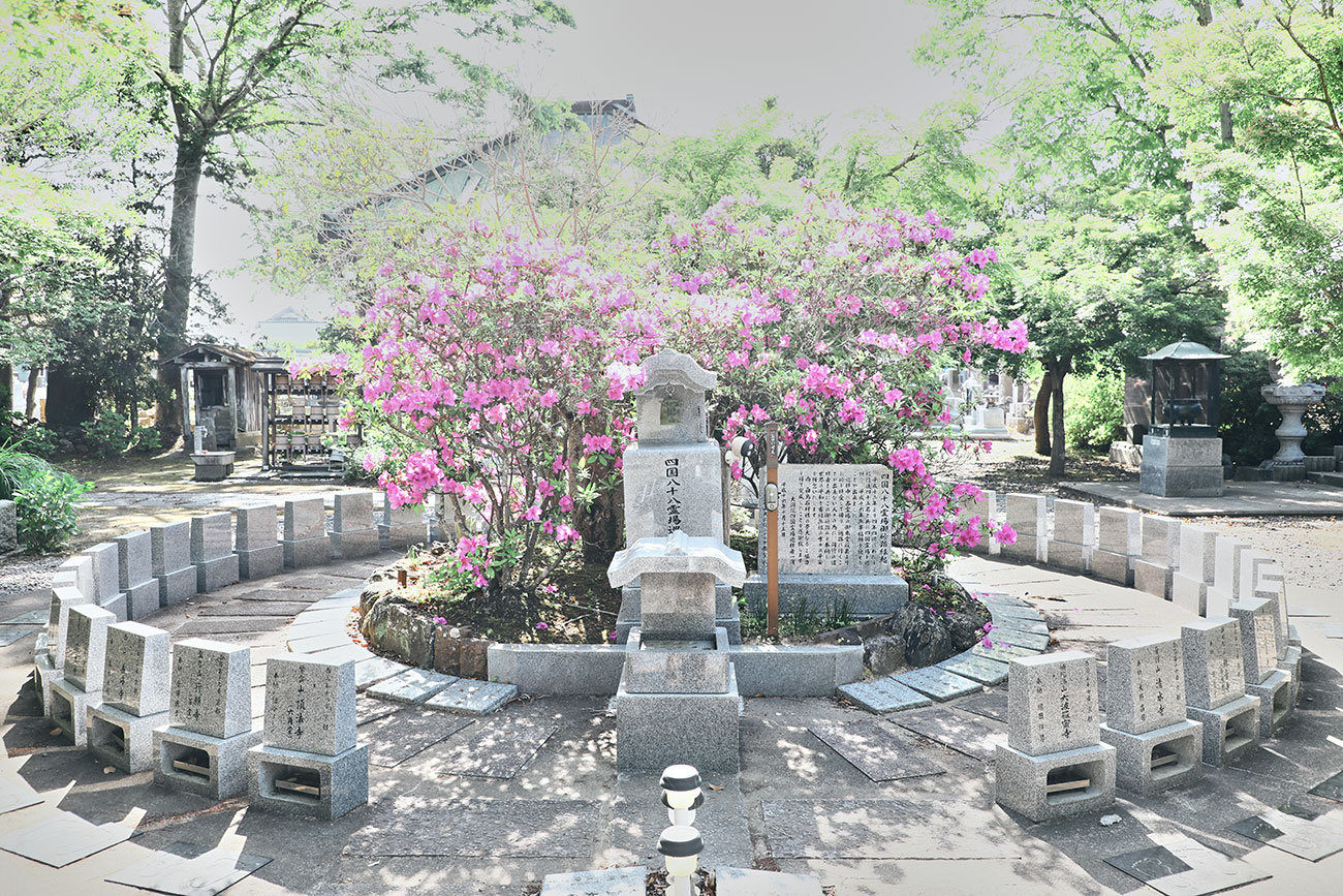 境内案内 四国八十八ヶ所・西国三十三ヶ所 お砂踏み